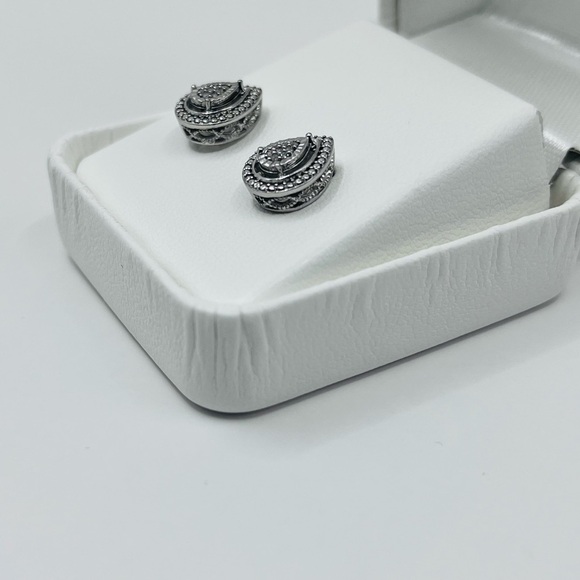 Pear Cut Natural Diamond Sterling Silver Earring Studs - Picture 5 of 5